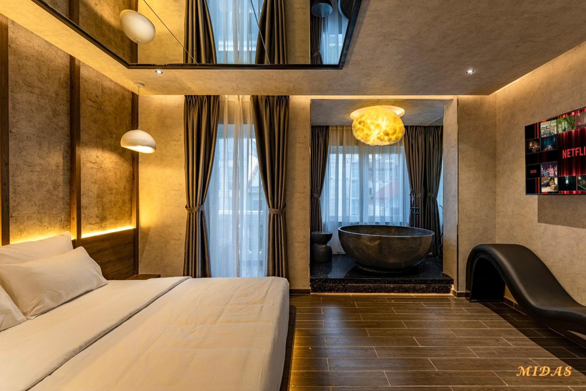 Midas Hotel 2 Ho Chi Minh City Exterior photo